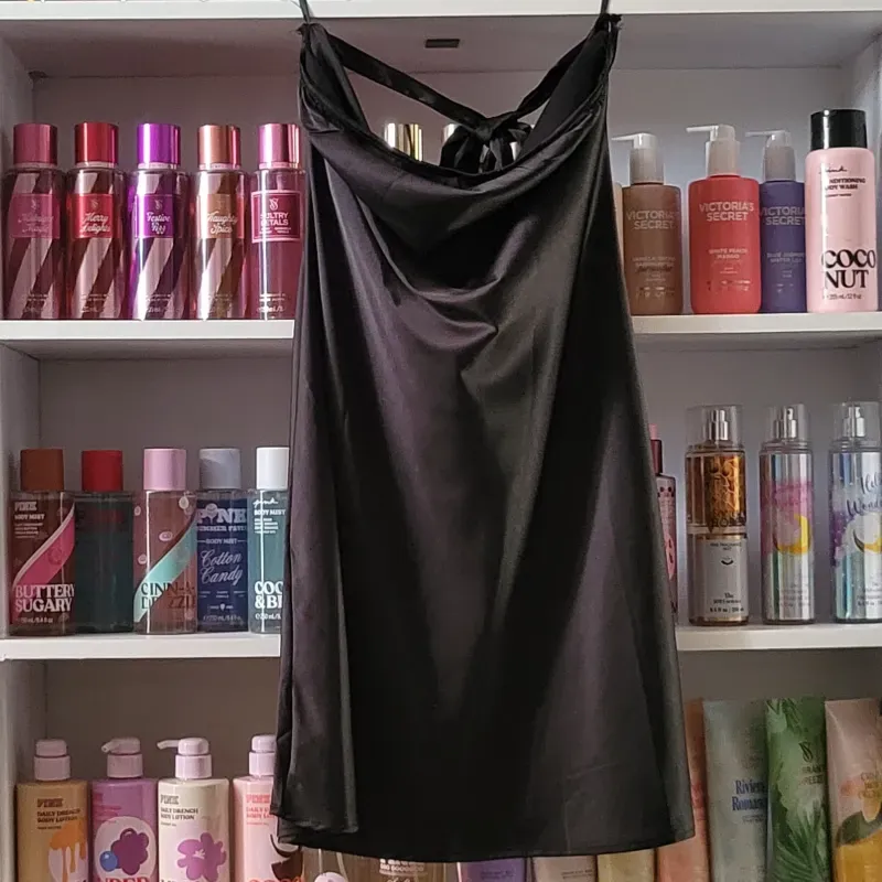 Vestido Negro Satinado