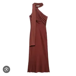Vestido ZARA Asimétrico
