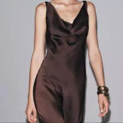 Vestido ZARA Satinado