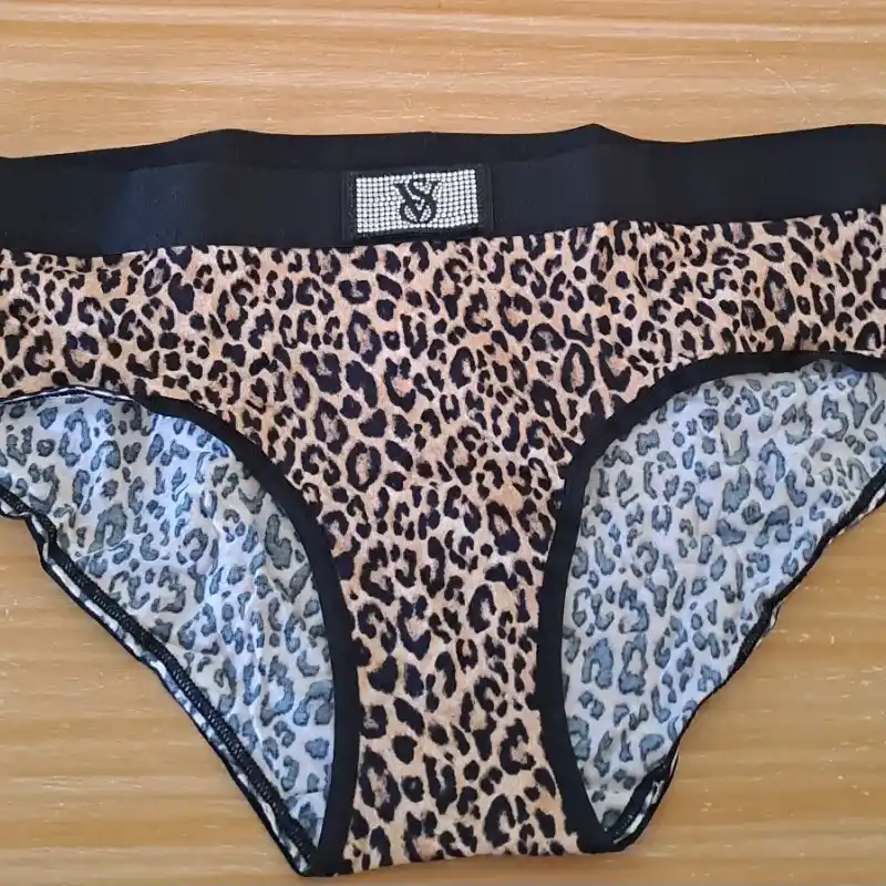 Victoria's Secret braga animal print de algodón