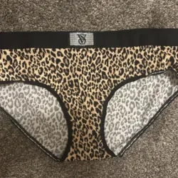 Victoria's Secret braga animal print de algodón