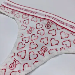 Victoria's Secret tanga corazones