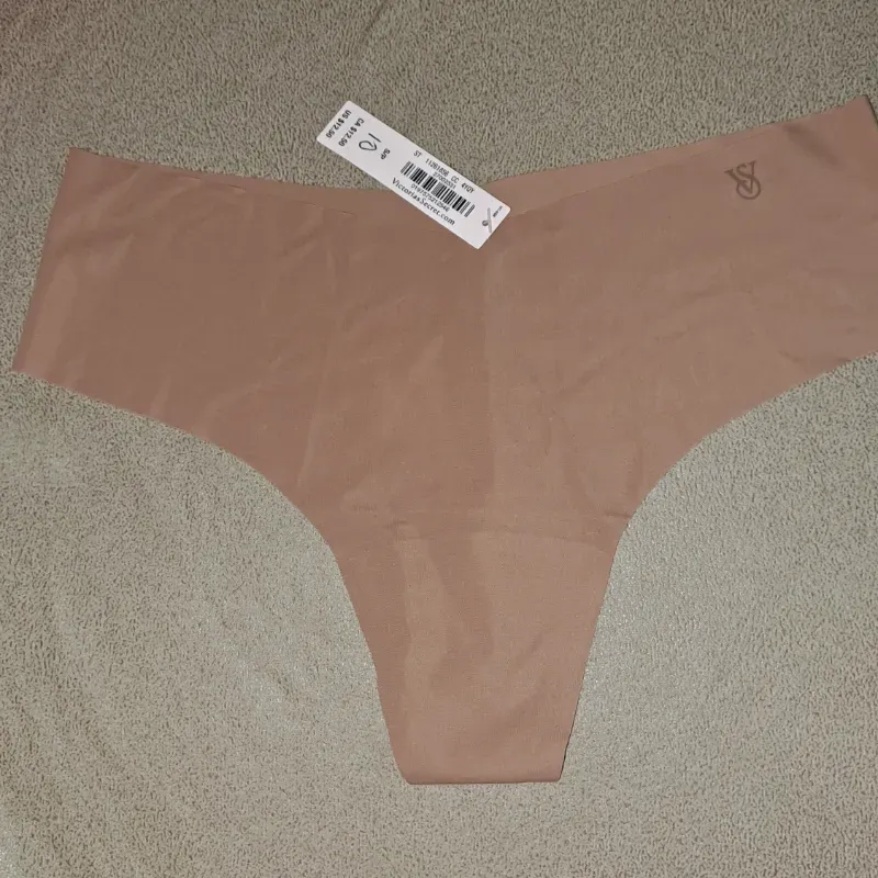 Victoria's Secret tanga sin costura