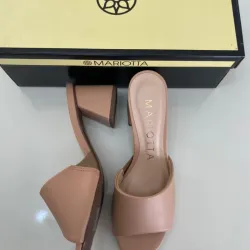 Zapatos de tacón cuadrado 