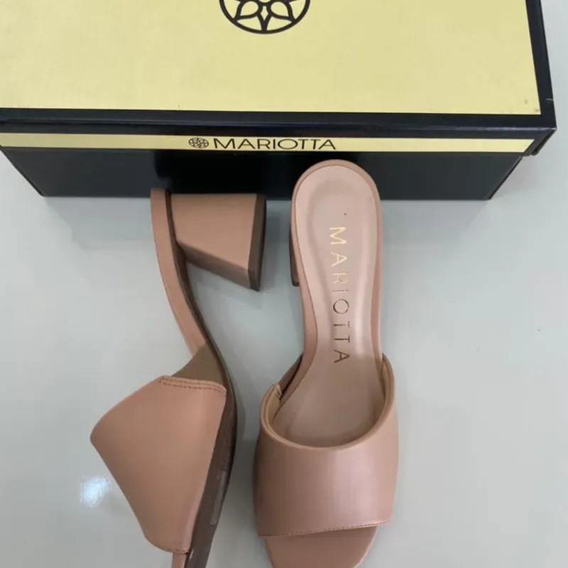 Zapatos de tacón cuadrado 