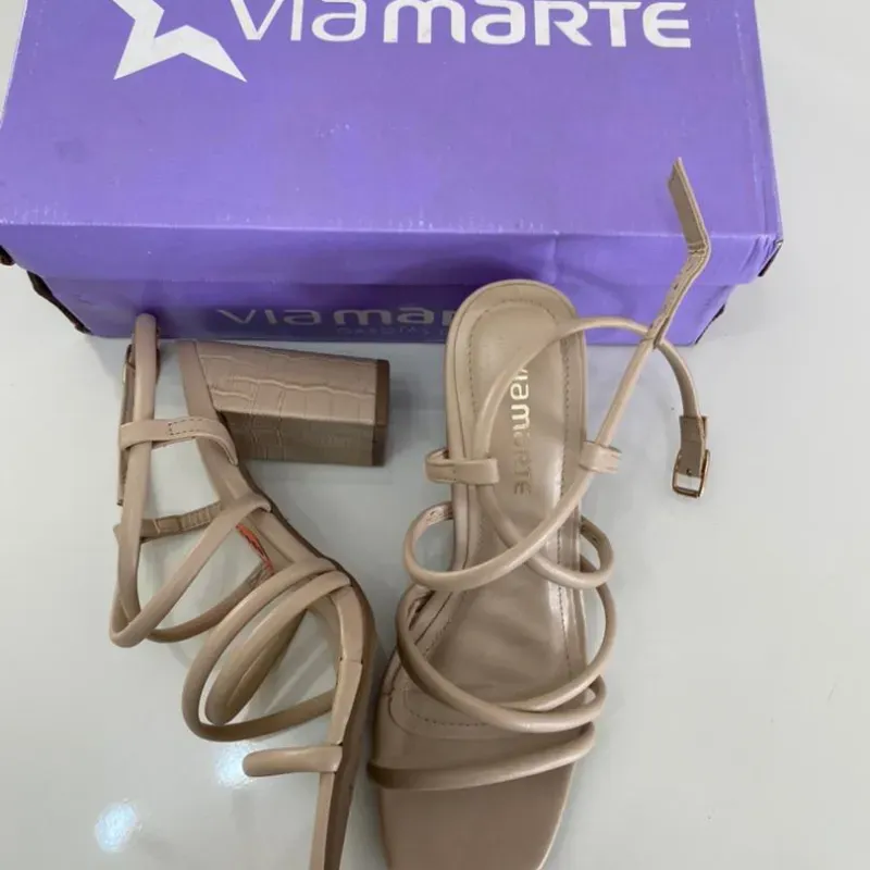 Zapatos de tacón cuadrado 