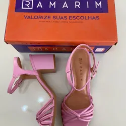 Zapatos de tacón cuadrado 