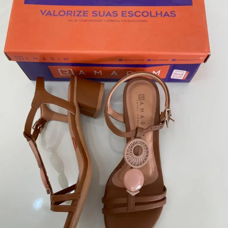 Zapatos de tacón cuadrado 