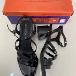 Zapatos de tacón cuadrado 