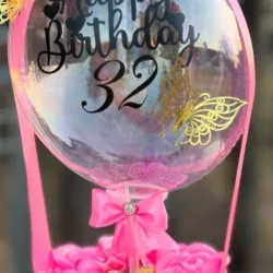 Detalle rosas eternas +globo burbuja+6 bombones 