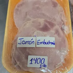 Jamón embuchado lasqueado