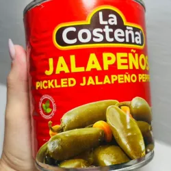 Chiles jalapeños enteros
