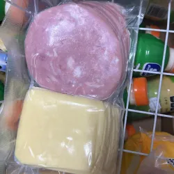 Jamón Bravo y Queso Gouda lasqueado