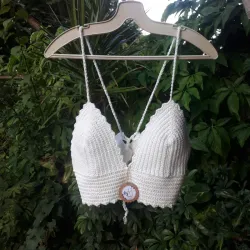 Blusa sencilla en puntos bajos