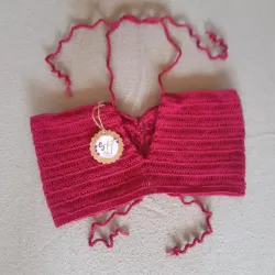 Blusa top con escote