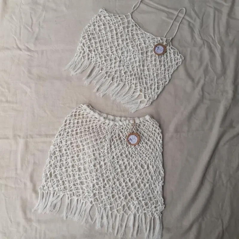 Paredo de mallas y flecos 