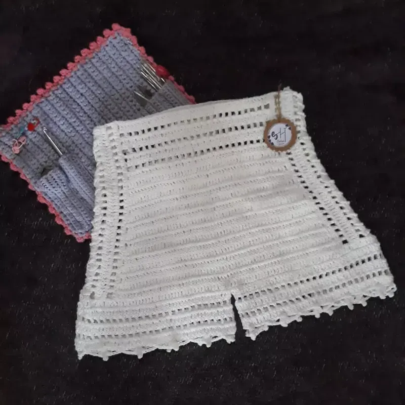 Short con amarre a los lados