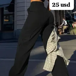 Pantalones con bolsillos 