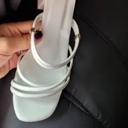 Sandalias de tacón cuadrado 