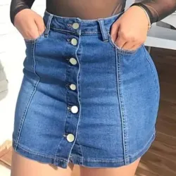 Saya de mezclilla con cierre de botones 