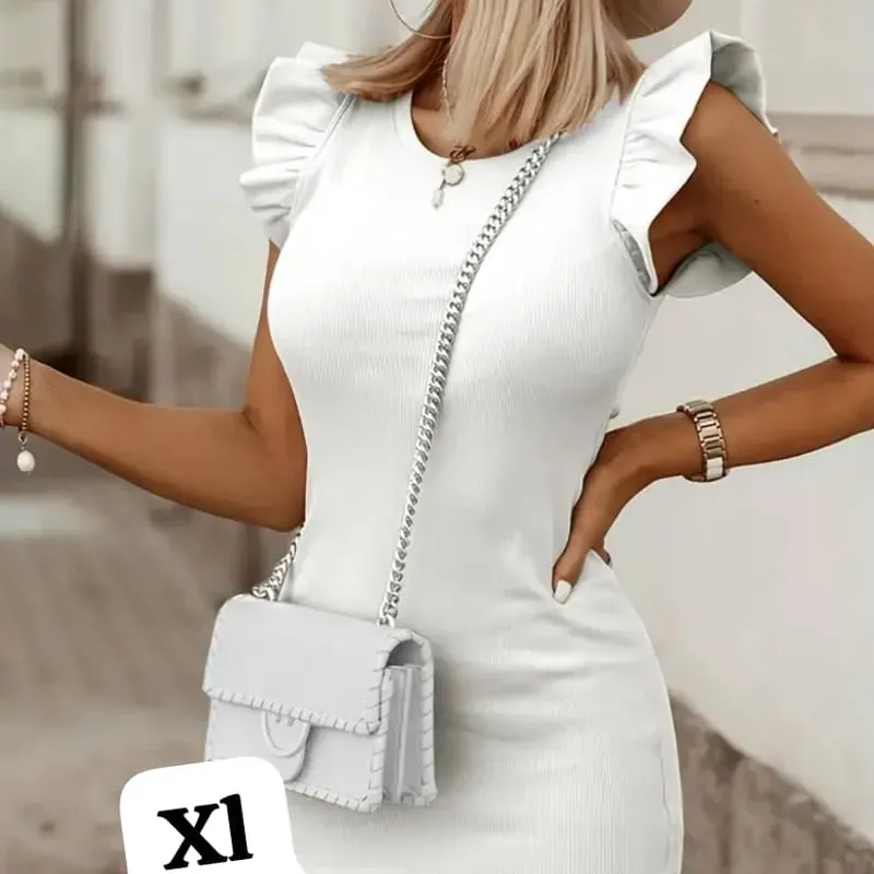 Vestido blanco corto de manguitas en forma de vuelo 