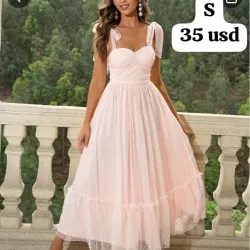 Vestido largo elegante corte princesa 