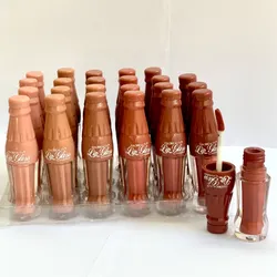 Labial en forma de botella