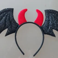 Cintillo alas de murciélago