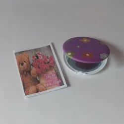 Espejito de cartera + postal