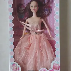 Muñeca tipo Barbie vestido de fiesta