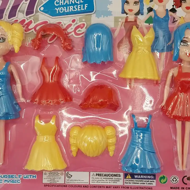 Muñecas con trajes