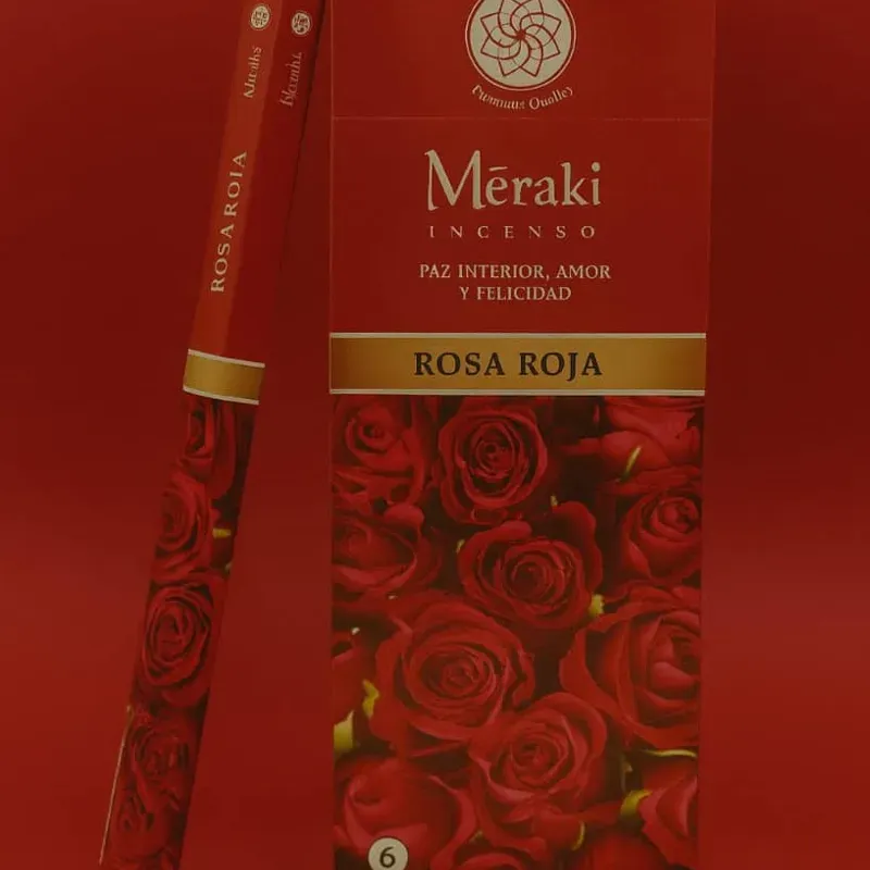 Rosas rojas y canela