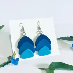 Triángulos azules