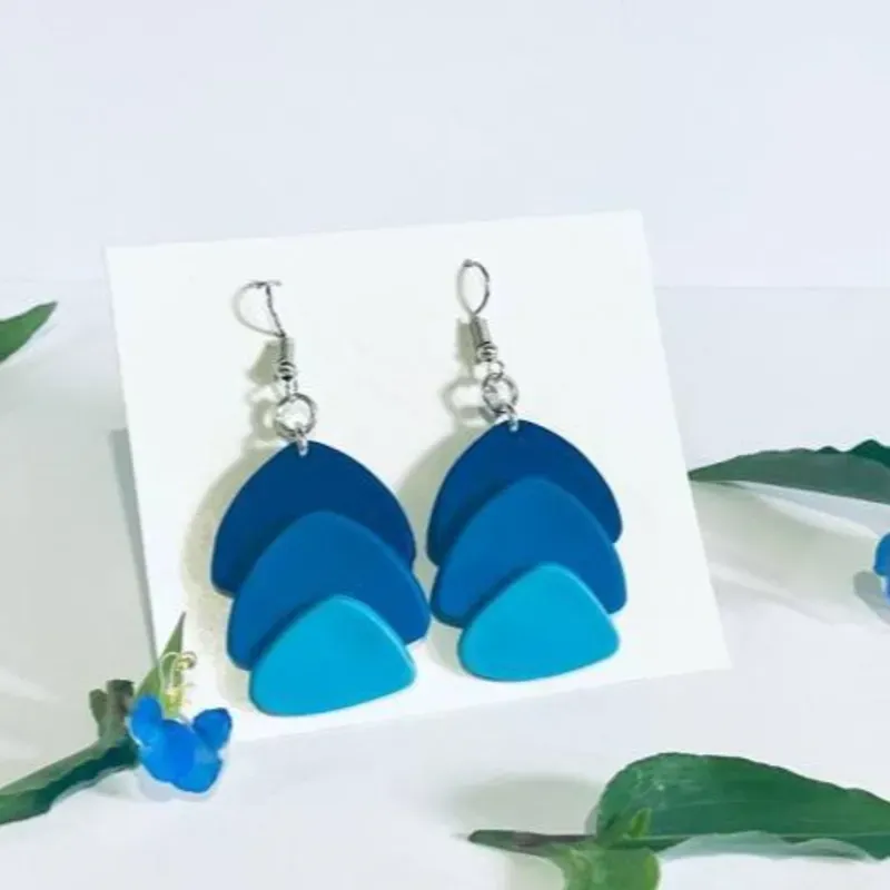 Triángulos azules