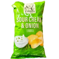 Papas fritas sabor crema agria y cebolla marca J.Higgs en formato de 218g