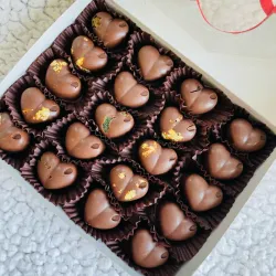 Caja de 20 bombones de chocolate con leche 