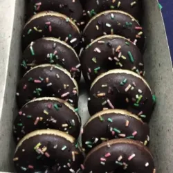 Cajita de 12 mini donas. 