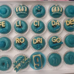Cajita de 20 mini donas personalizadas 