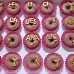 Cajita de 20 Mini Donas personalizadas 