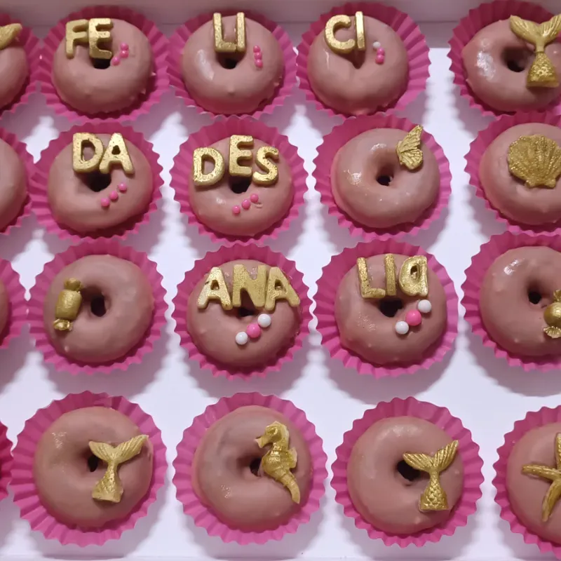 Cajita de 20 Mini Donas personalizadas 