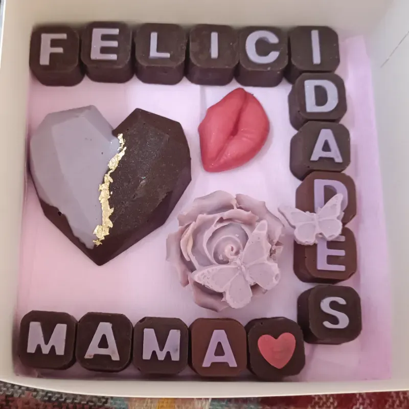 Felicidades mamá 