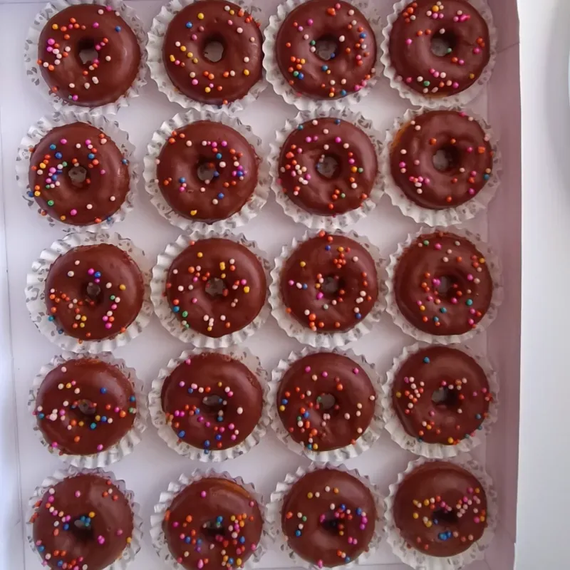 Cajita de 20 mini donas ✨Noche de Luna 🌜