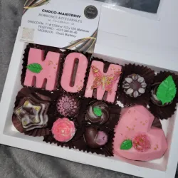 Caja MOM🩷
