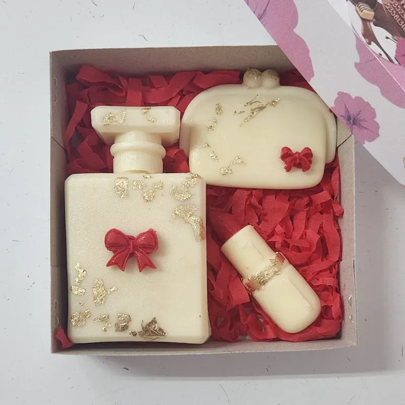 💄👛