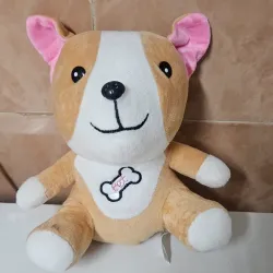 Peluche en forma de perrito.