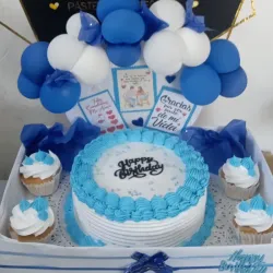 Caja azul con cake