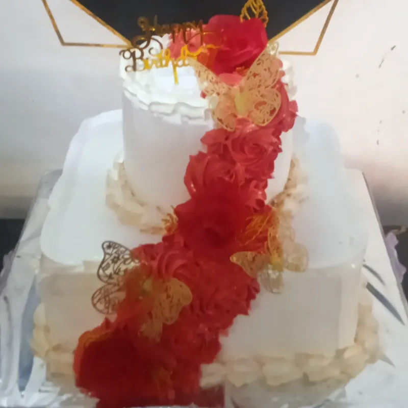 Cake cuadrado con rosas