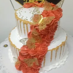 Cake doble piso con dorado