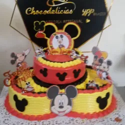 Cake triple redondo de Miki Mause