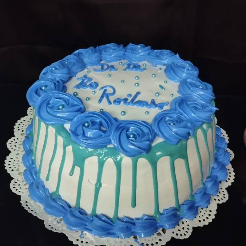 Cake con rosas azules 